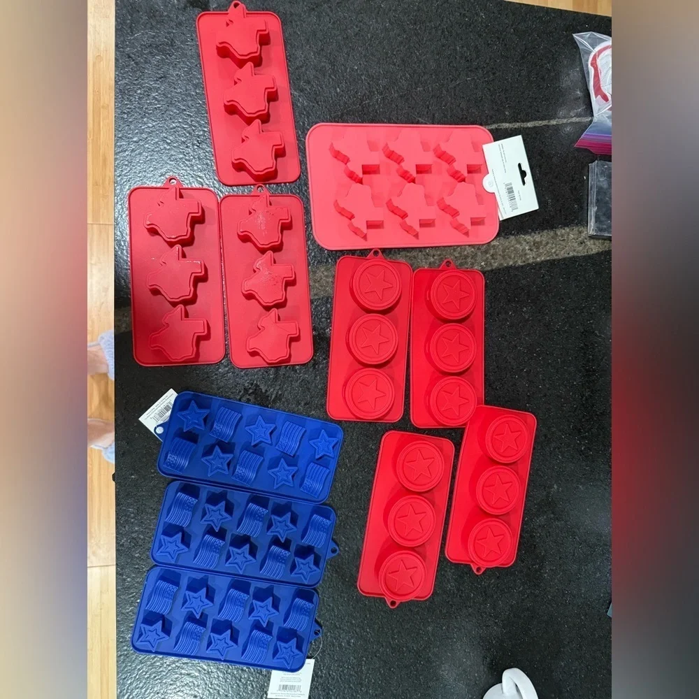 🤠 Texas-Shaped Silicone Mold – Red, Multi-Purpose